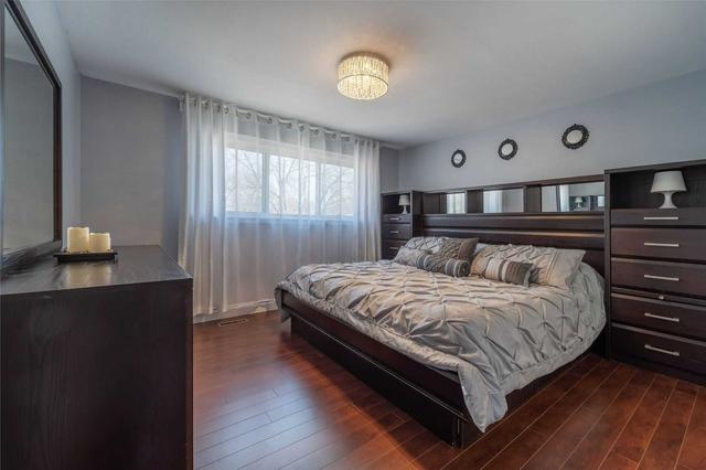 3215 Centennial Dr, House detached with 4 bedrooms, 2 bathrooms and 4 parking in Burlington ON | Image 14