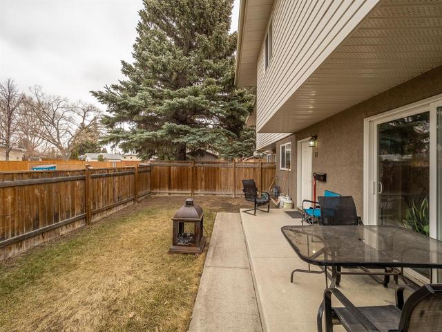 11 - 1915 18 Avenue N, Home with 3 bedrooms, 1 bathrooms and 2 parking in Lethbridge AB | Image 3