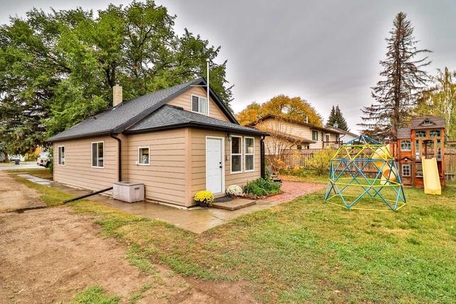 335 Broadway N, House detached with 4 bedrooms, 1 bathrooms and 4 parking in Raymond AB | Image 33