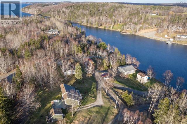 54 Riverside Drive, House detached with 3 bedrooms, 1 bathrooms and null parking in Cape Breton NS | Image 9