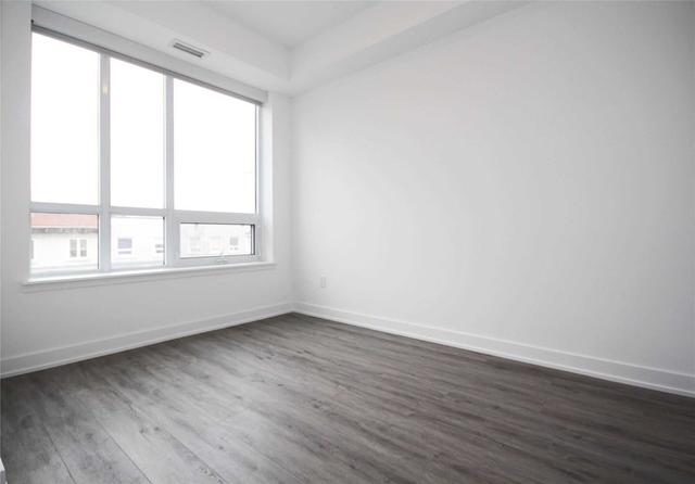 210 - 630 Greenwood Ave, Condo with 2 bedrooms, 2 bathrooms and 1 parking in Toronto ON | Image 3