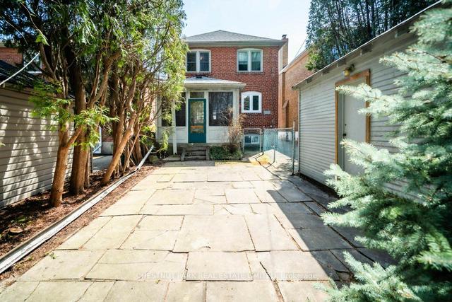 218 Lawrence Ave E, House detached with 3 bedrooms, 2 bathrooms and 3 parking in Toronto ON | Image 30