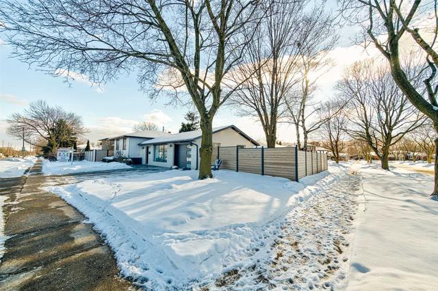 614 Walkers Line, House detached with 3 bedrooms, 2 bathrooms and 3 parking in Burlington ON | Image 20