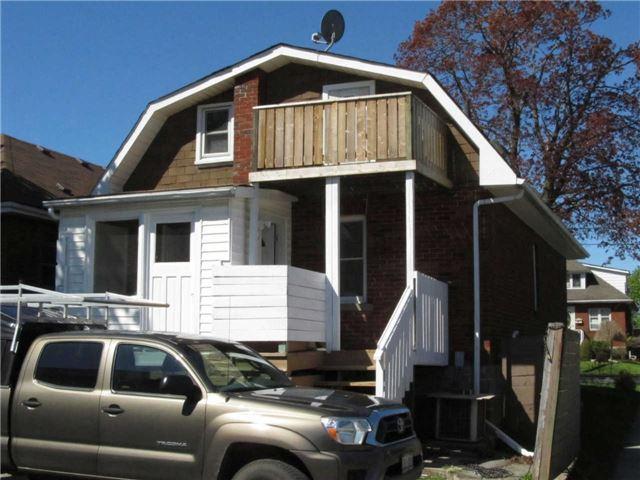 185 Oshawa Blvd N, House detached with 4 bedrooms, 2 bathrooms and 2 parking in Oshawa ON | Image 1