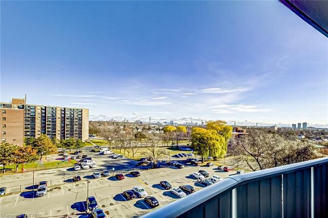 705 - 1660 Bloor Street, House attached with 2 bedrooms, 1 bathrooms and 1 parking in Mississauga ON | Image 14