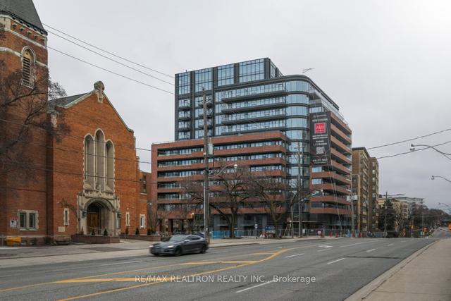 1305 - 2525 Bathurst St, Condo with 2 bedrooms, 2 bathrooms and 1 parking in Toronto ON | Image 10