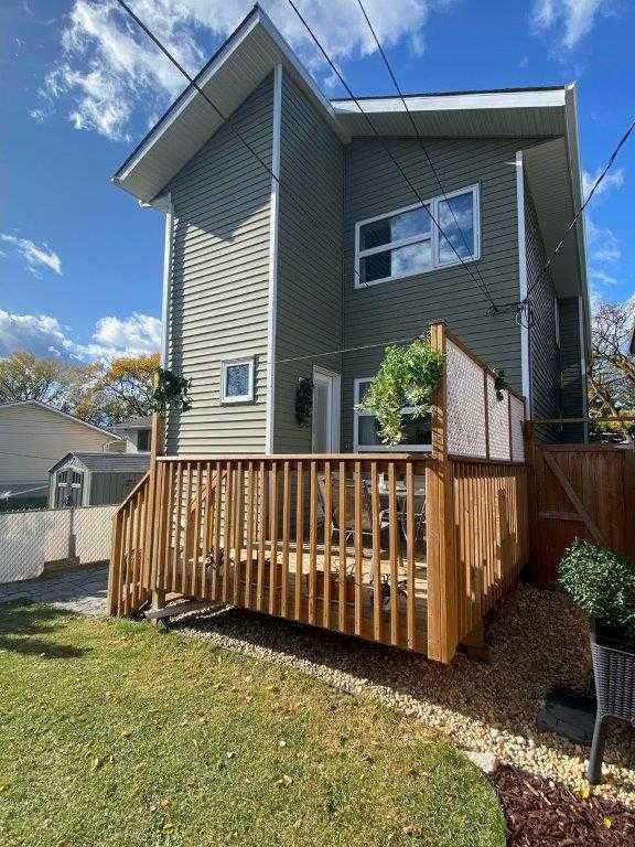 9531 155 Street, House detached with 7 bedrooms, 3 bathrooms and 2 parking in Edmonton AB | Image 2