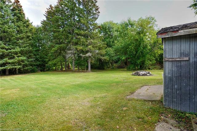 2764 County Road 14, House detached with 2 bedrooms, 1 bathrooms and 6 parking in Stone Mills ON | Image 11
