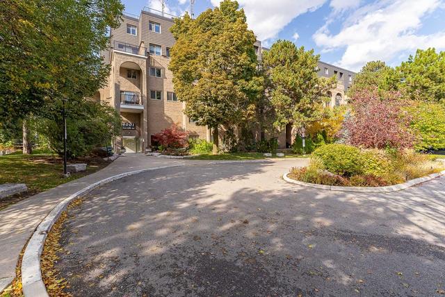 349 - 4001 Don Mills Rd, Condo with 2 bedrooms, 2 bathrooms and 1 parking in Toronto ON | Image 1