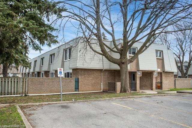 159-17 Old Pine Trail, St. Catharines, ON, L2M6P9 | Card Image