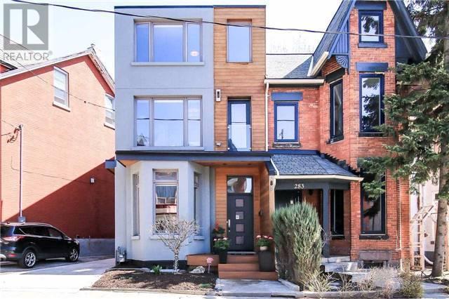285 Lisgar St, House semidetached with 4 bedrooms, 3 bathrooms and 1 parking in Toronto ON | Image 1