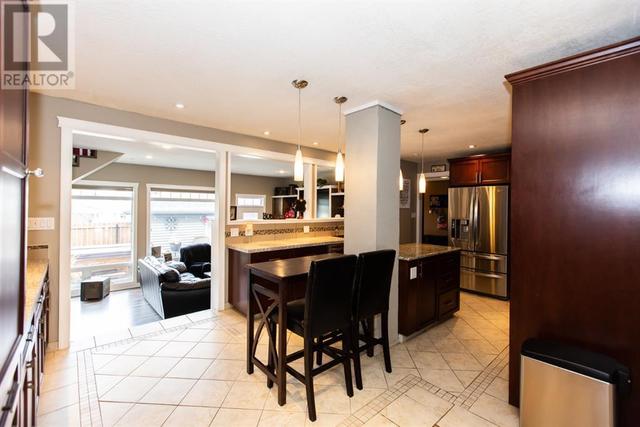 1128 Henderson Lake Boulevard S, House detached with 3 bedrooms, 3 bathrooms and 4 parking in Lethbridge AB | Image 23
