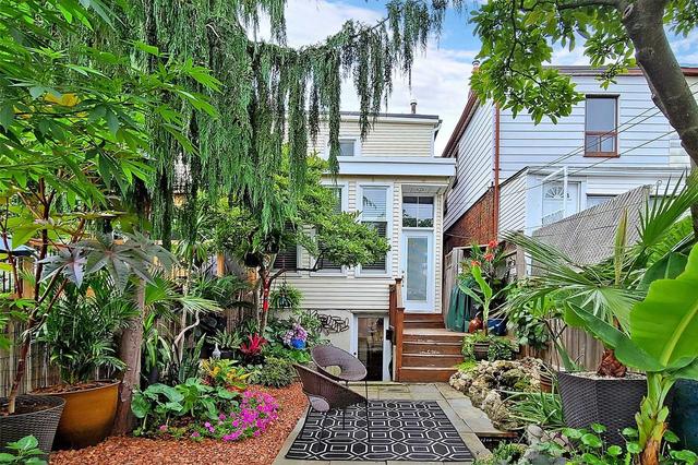 169 Kingston Rd, House semidetached with 3 bedrooms, 1 bathrooms and 2 parking in Toronto ON | Image 26