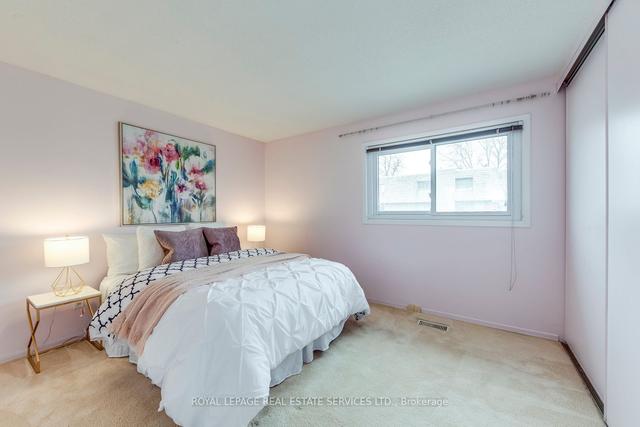 19 Dutch Myrtle Way, Townhouse with 3 bedrooms, 4 bathrooms and 2 parking in Toronto ON | Image 20