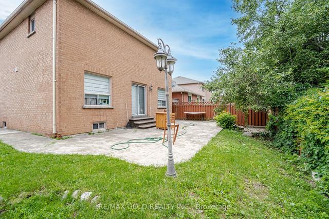 42 Braemore Rd, House detached with 3 bedrooms, 4 bathrooms and 6 parking in Brampton ON | Image 20