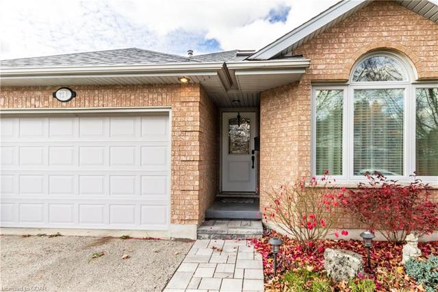 124 Pheasant Run Drive, House detached with 2 bedrooms, 3 bathrooms and 3 parking in Guelph ON | Image 12