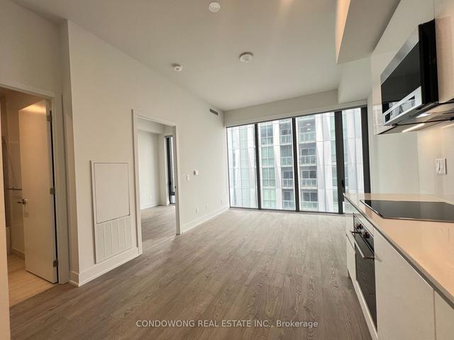 4308 - 8 Cumberland St, Condo with 1 bedrooms, 1 bathrooms and 0 parking in Toronto ON | Image 8