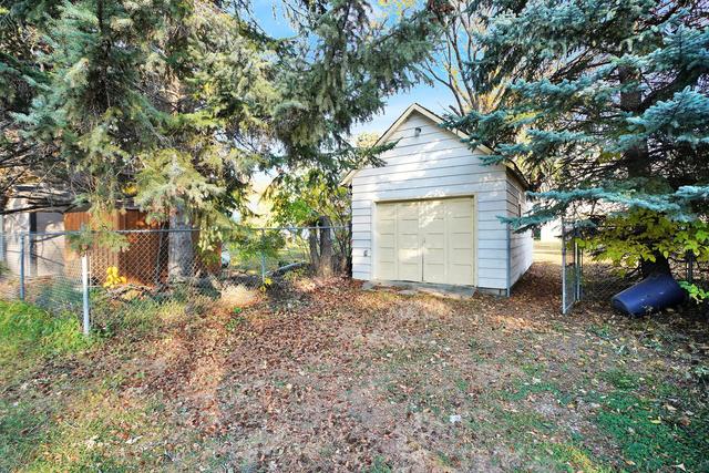 5304 45 Avenue, House detached with 3 bedrooms, 2 bathrooms and 2 parking in Red Deer County AB | Image 28