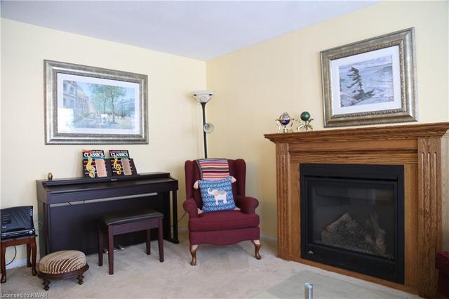 18 Suzanna Drive, House detached with 2 bedrooms, 1 bathrooms and 3 parking in Guelph ON | Image 7
