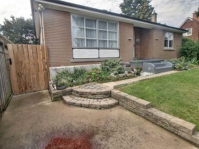 545 Creston Ave, House detached with 2 bedrooms, 2 bathrooms and 4 parking in London ON | Image 11