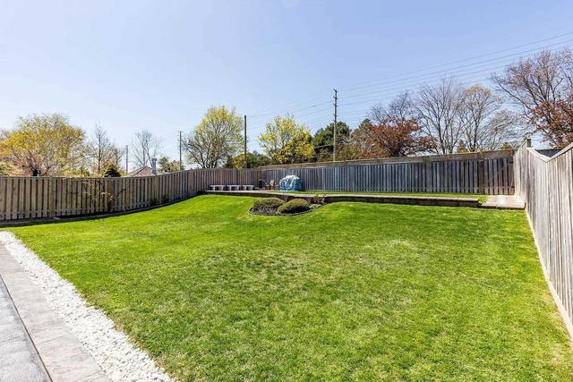 3472 Burningoak Cres, House detached with 4 bedrooms, 4 bathrooms and 4 parking in Mississauga ON | Image 34