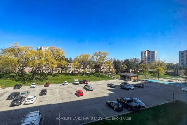517 - 5 Parkway Forest Dr, Condo with 3 bedrooms, 2 bathrooms and 1 parking in Toronto ON | Image 17