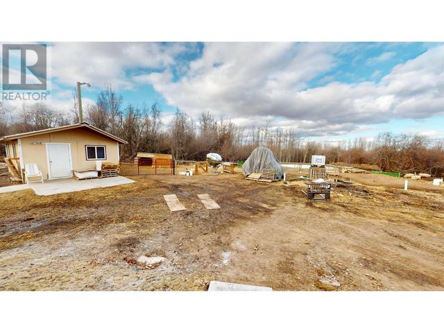 13610 Wolsey Subdiv, House other with 5 bedrooms, 3 bathrooms and null parking in Peace River B BC | Image 36