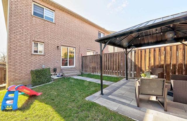 7221 Sedan Sq, House semidetached with 3 bedrooms, 4 bathrooms and 3 parking in Mississauga ON | Image 15