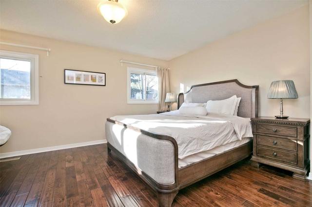 30 Rockford Crt, House detached with 3 bedrooms, 4 bathrooms and 5 parking in Vaughan ON | Image 14