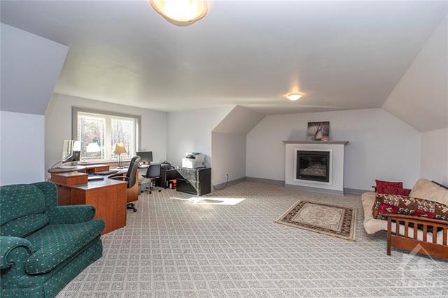 5725 Stuewe Drive, House detached with 6 bedrooms, 5 bathrooms and 6 parking in Ottawa ON | Image 22