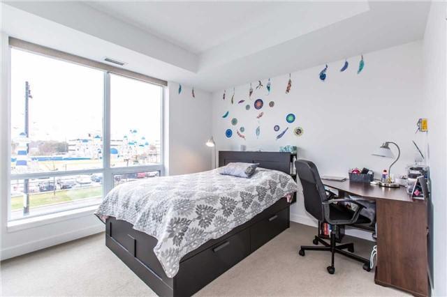 Th01 - 25 Singer Crt, Townhouse with 3 bedrooms, 3 bathrooms and 1 parking in Toronto ON | Image 6