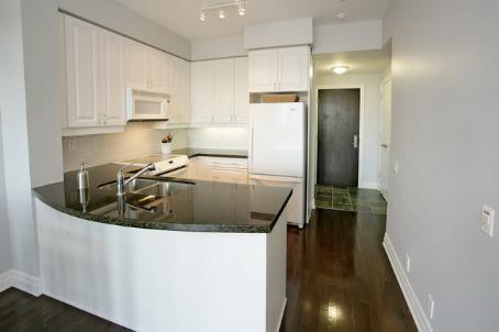 708 - 9 Burnhamthorpe Cres, Condo with 1 bedrooms, 1 bathrooms and 1 parking in Toronto ON | Image 2