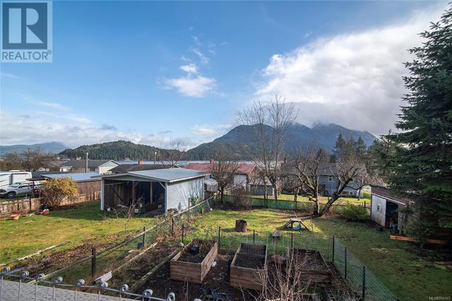 261 Ambleside Dr, House detached with 4 bedrooms, 2 bathrooms and 2 parking in Sayward BC | Image 12