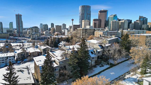 504 - 333 2 Avenue Ne, Condo with 2 bedrooms, 2 bathrooms and 2 parking in Calgary AB | Image 5