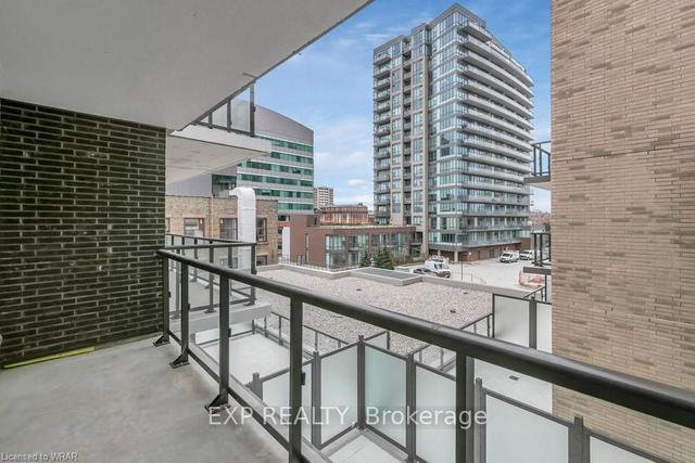 331 - 55 Duke St W, Condo with 1 bedrooms, 1 bathrooms and 0 parking in Kitchener ON | Image 3