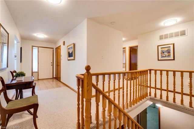 6 Kingfisher Court, House detached with 3 bedrooms, 2 bathrooms and 6 parking in Brampton ON | Image 46