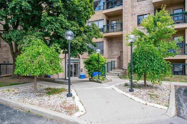 420 - 15 Hofstetter Avenue, House attached with 2 bedrooms, 2 bathrooms and 1 parking in Kitchener ON | Image 11