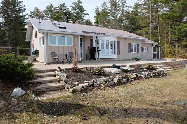 1212 Marble Lake Road, House detached with 2 bedrooms, 1 bathrooms and 12 parking in North Frontenac ON | Image 1