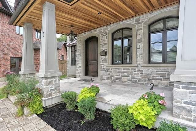 5 Saralou Crt, House detached with 4 bedrooms, 5 bathrooms and 6 parking in Toronto ON | Image 2
