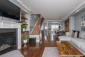 37 Leaves Terr, House attached with 2 bedrooms, 2 bathrooms and 2 parking in Toronto ON | Image 7