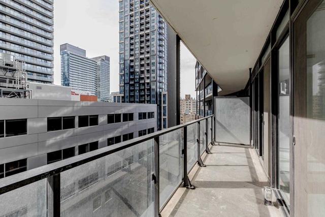 910 - 125 Peter St, Condo with 1 bedrooms, 1 bathrooms and 0 parking in Toronto ON | Image 28