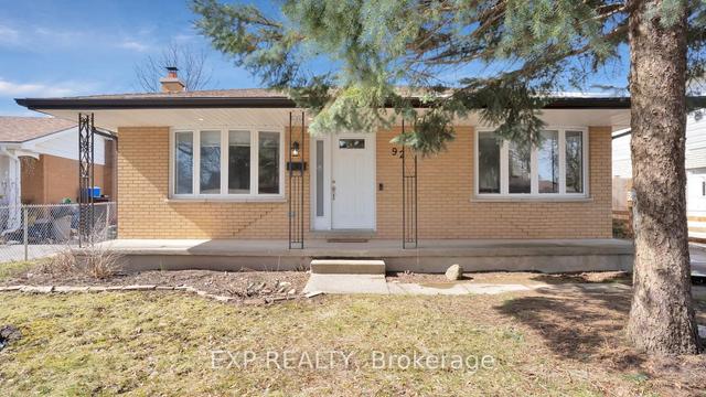 92 Paperbirch Cres, House detached with 3 bedrooms, 2 bathrooms and 2 parking in London ON | Image 12