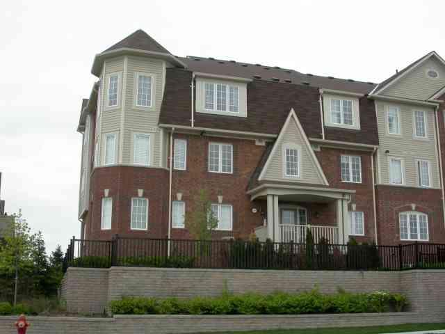 06 - 3020 Clayhill Rd, Townhouse with 2 bedrooms, 2 bathrooms and 1 parking in Mississauga ON | Image 1