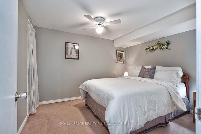 52 Glebe Cres, House detached with 2 bedrooms, 2 bathrooms and 8 parking in Brampton ON | Image 14