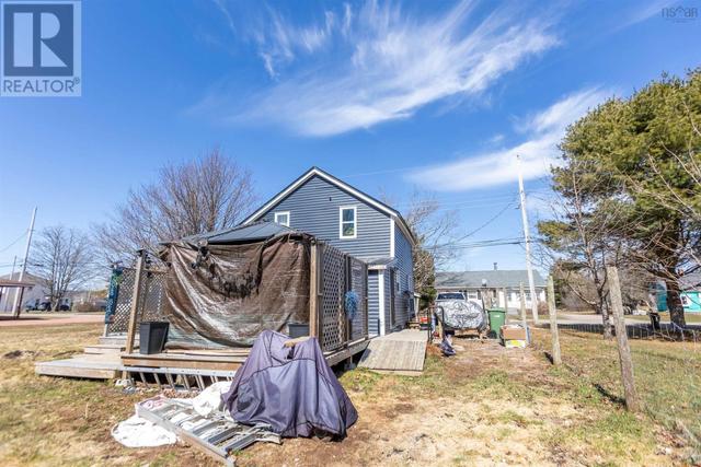 280 Two Islands Road, House detached with 2 bedrooms, 1 bathrooms and null parking in Cumberland, Subd. A NS | Image 4