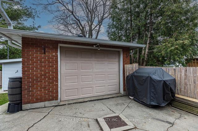 47 East 36th St, House detached with 2 bedrooms, 2 bathrooms and 4 parking in Hamilton ON | Image 18