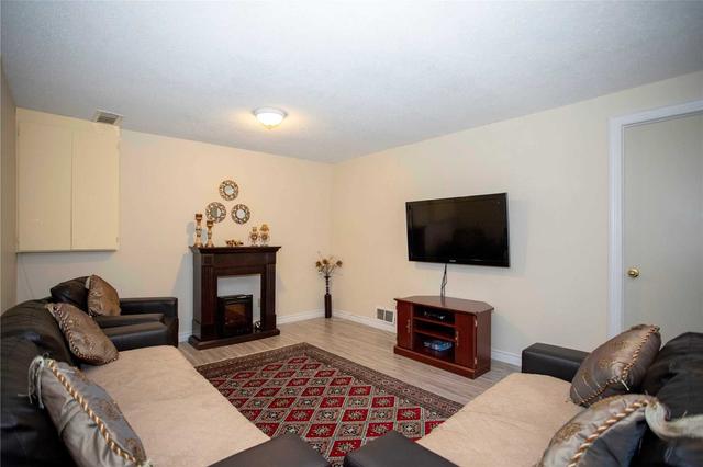26 - 160 Conway Dr, Townhouse with 3 bedrooms, 2 bathrooms and 2 parking in London ON | Image 15