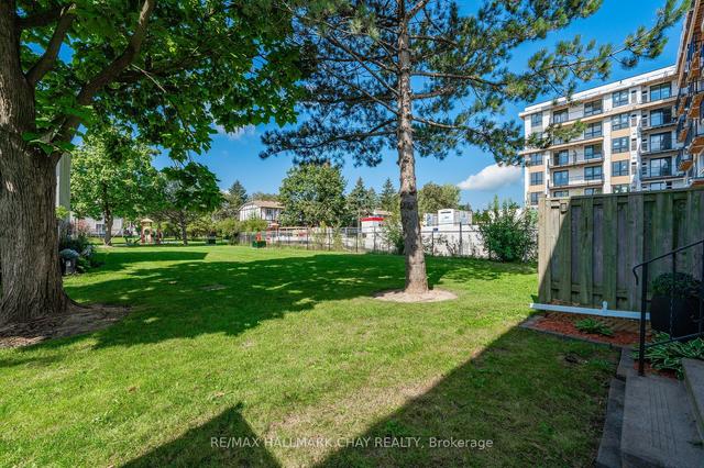 34 - 255 Northlake Dr, Townhouse with 3 bedrooms, 2 bathrooms and 1 parking in Waterloo ON | Image 29