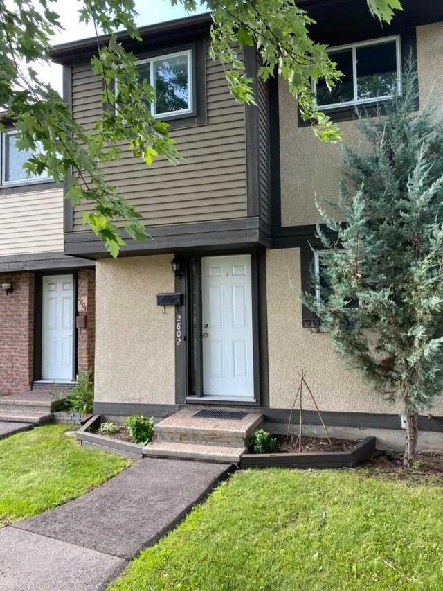 132 - 2802 Pimlico Cres, Townhouse with 3 bedrooms, 2 bathrooms and 1 parking in Ottawa ON | Image 1