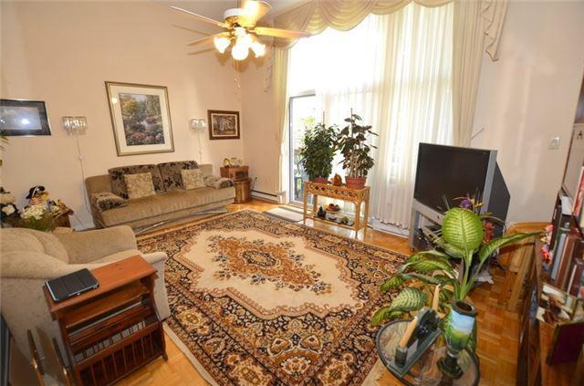 Th30 - 141 Clark Ave, Townhouse with 3 bedrooms, 2 bathrooms and 2 parking in Markham ON | Image 3
